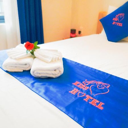 Kiss Hotel Tan Binh Хошимин Экстерьер фото